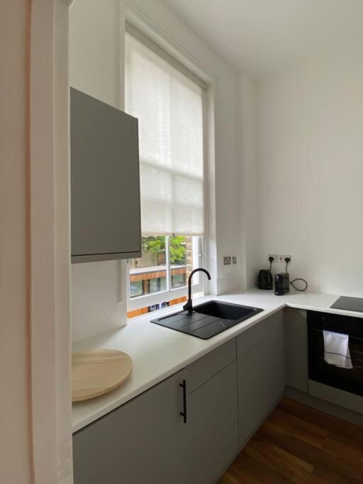 Stylish Studio For 3 Near Regents Park N4 ロンドン エクステリア 写真
