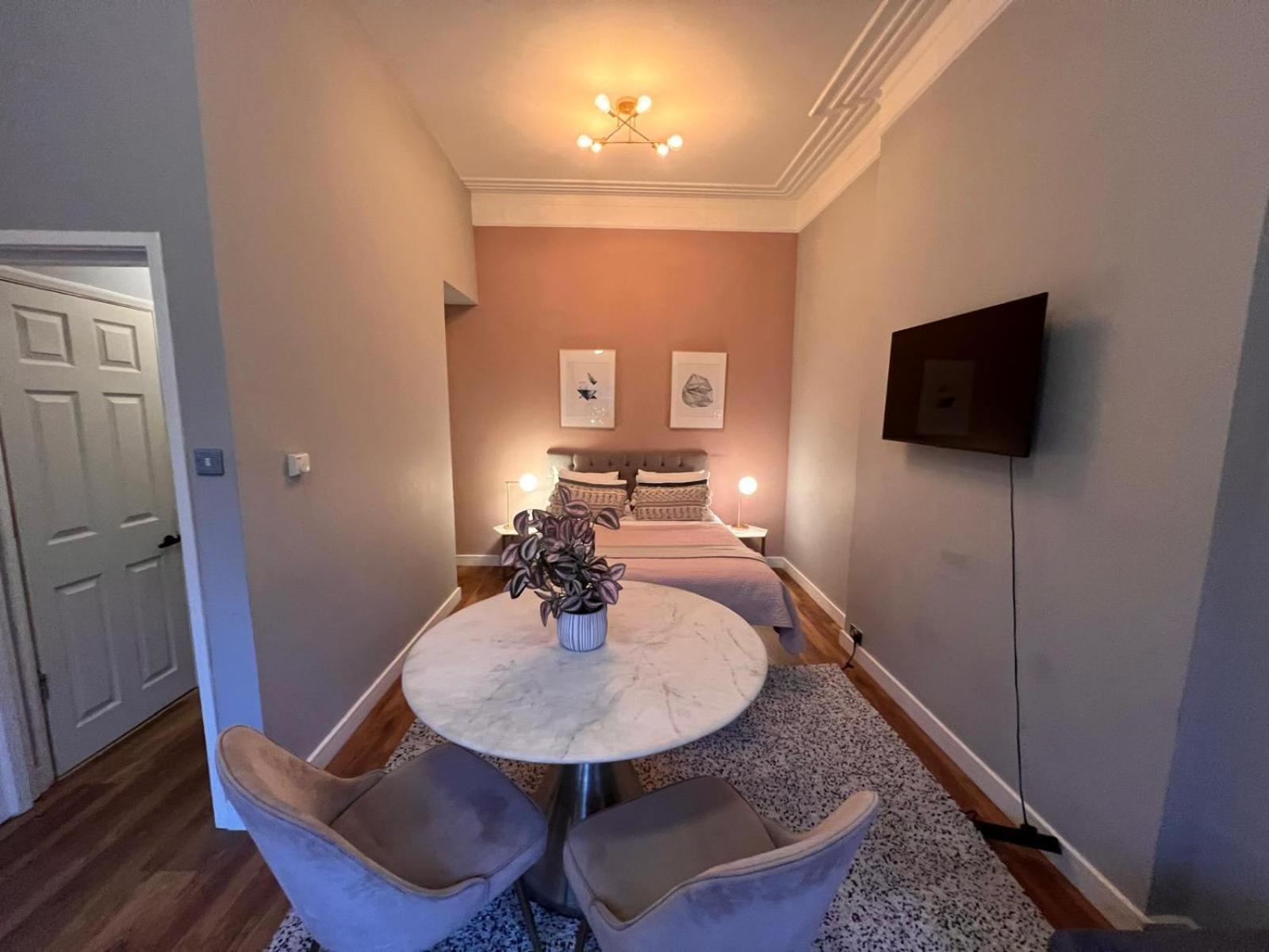 Stylish Studio For 3 Near Regents Park N4 ロンドン エクステリア 写真